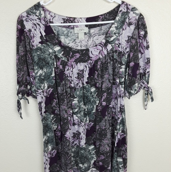 LOFT Tops - Ann Taylor loft top shirt blouse a19